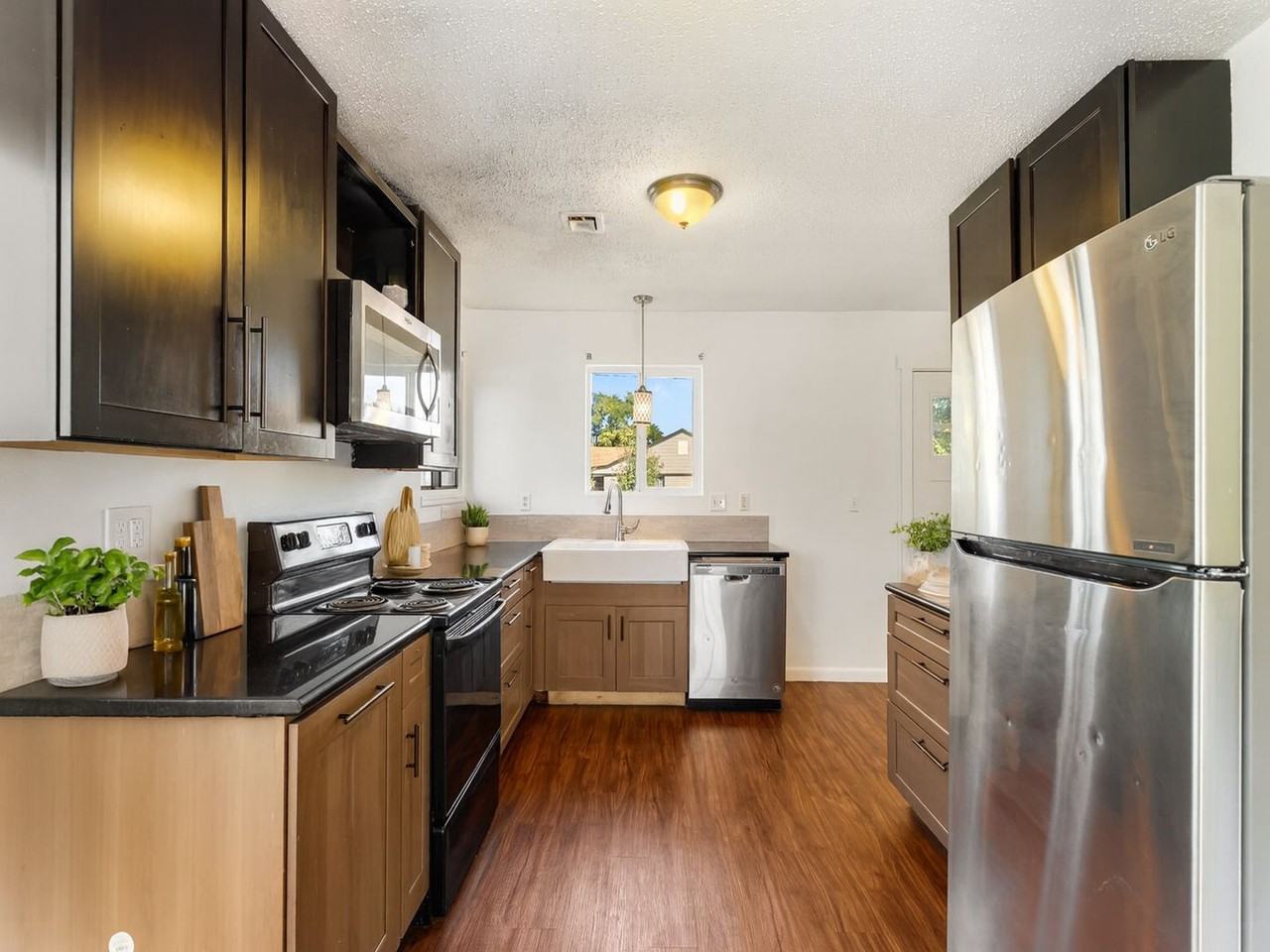 3290 Cherry St #1 - Photo 7 of 39