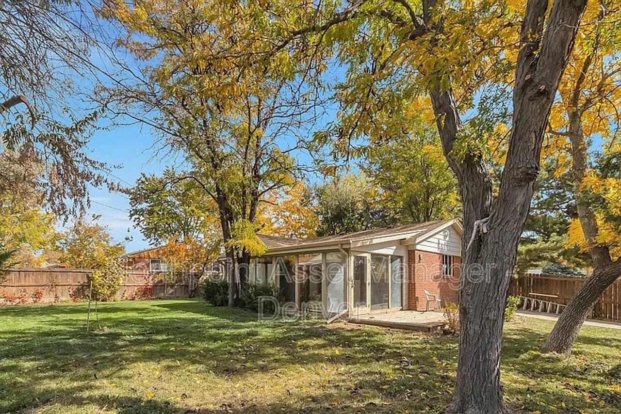 605 Marble St - Photo 7 of 35