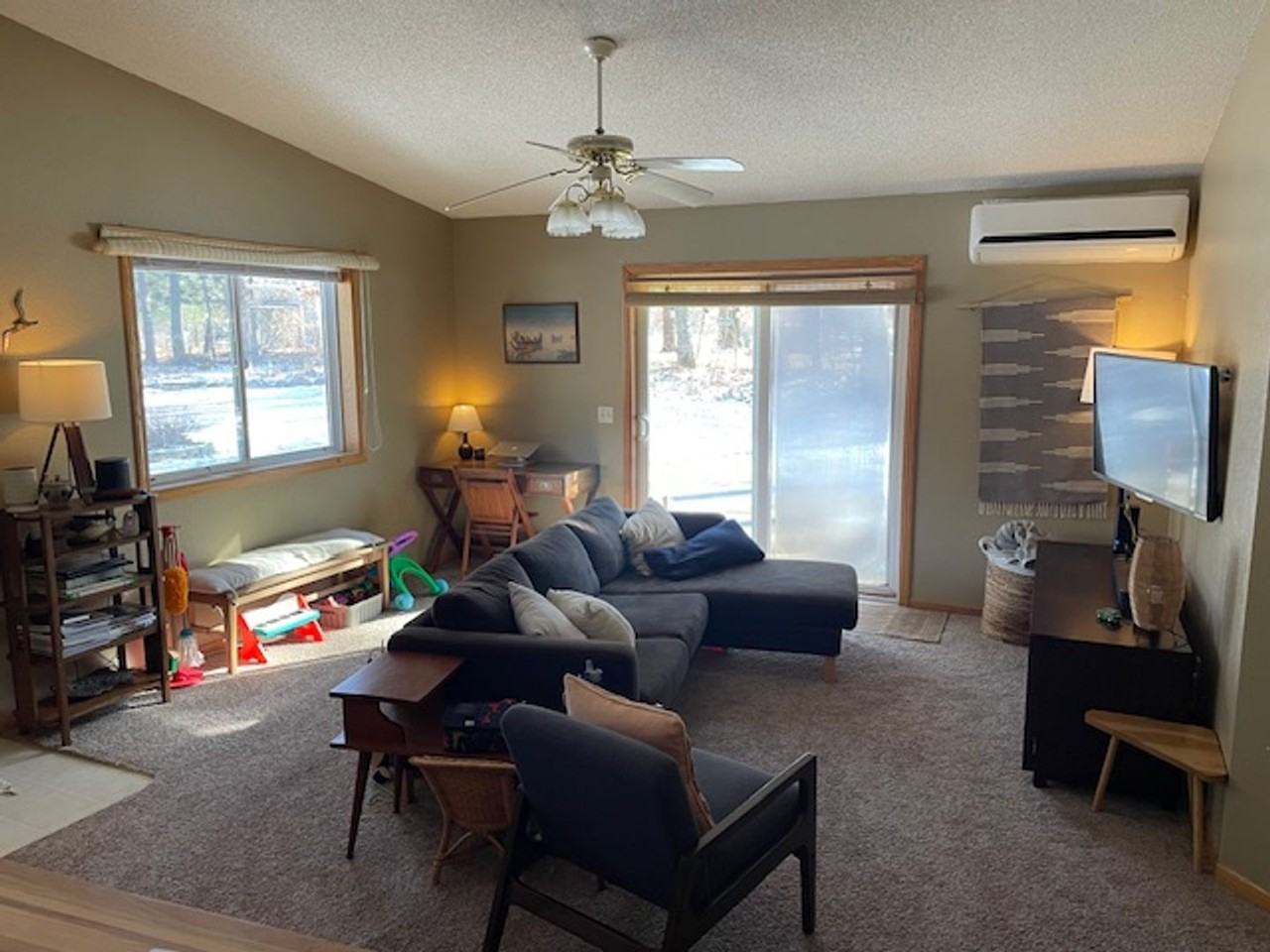 13271 Meredith Dr - Photo 3 of 12