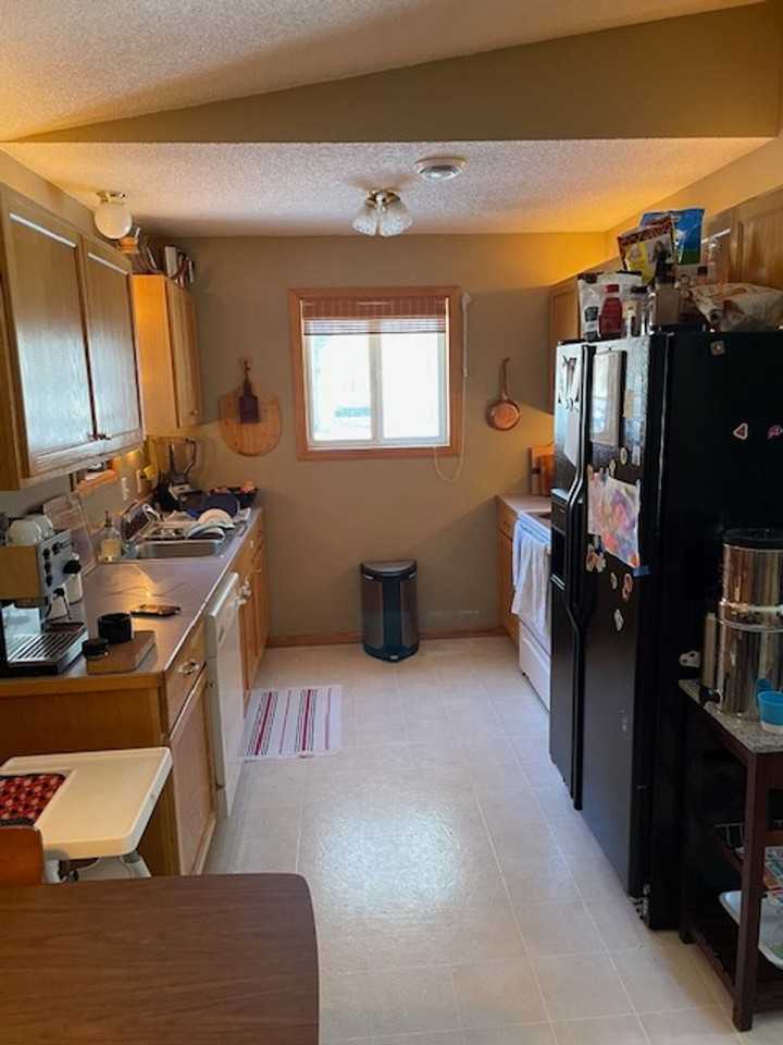 13271 Meredith Dr - Photo 4 of 12