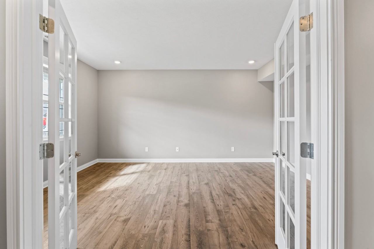 6124 Farlin Dr - Photo 5 of 44