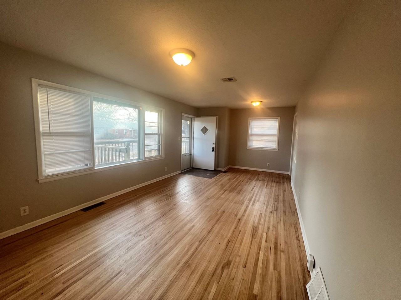 7920 E Morris St - Photo 2 of 17