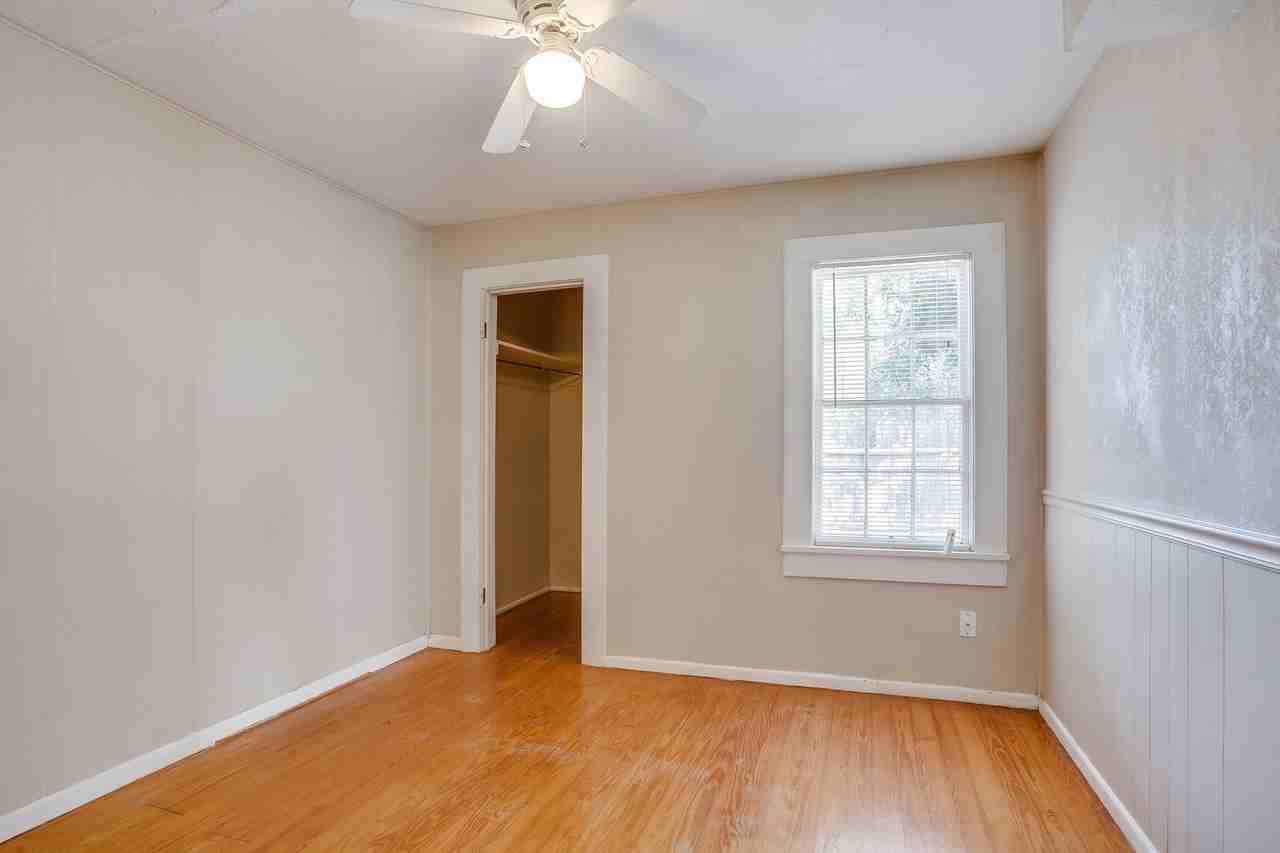 2513 25th St - Photo 6 of 13