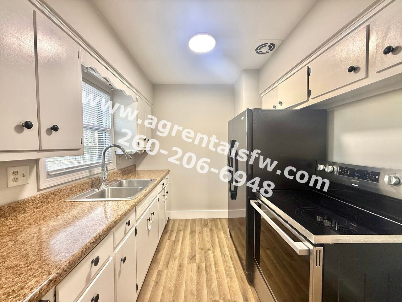 5037 Brook Dr - Photo 6 of 17