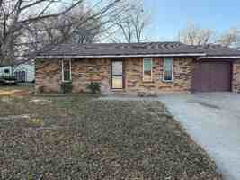 featured image of 2935 Meadowview Dr