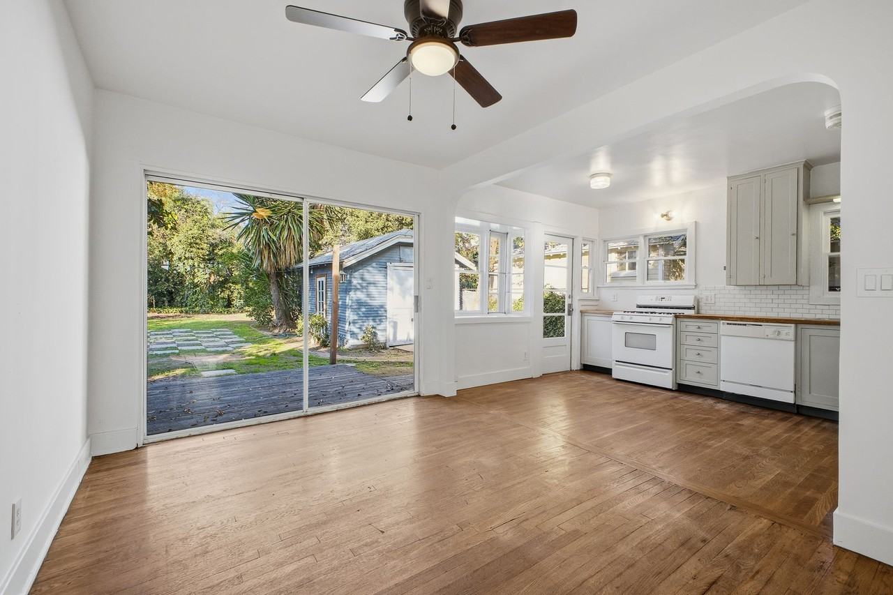 507 Flower St - Photo 5 of 12