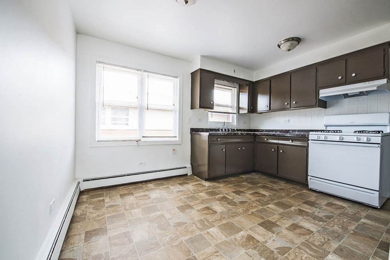 14123 S Tracy - Photo 3 of 19