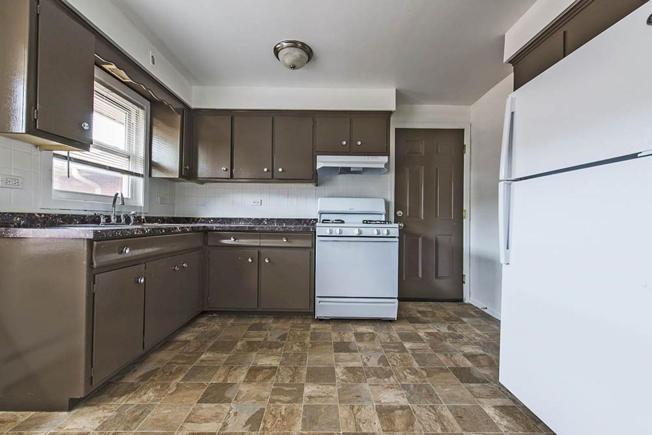 14123 S Tracy - Photo 4 of 19