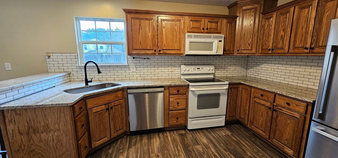 294 Wrightsburg Way - Photo 6 of 35