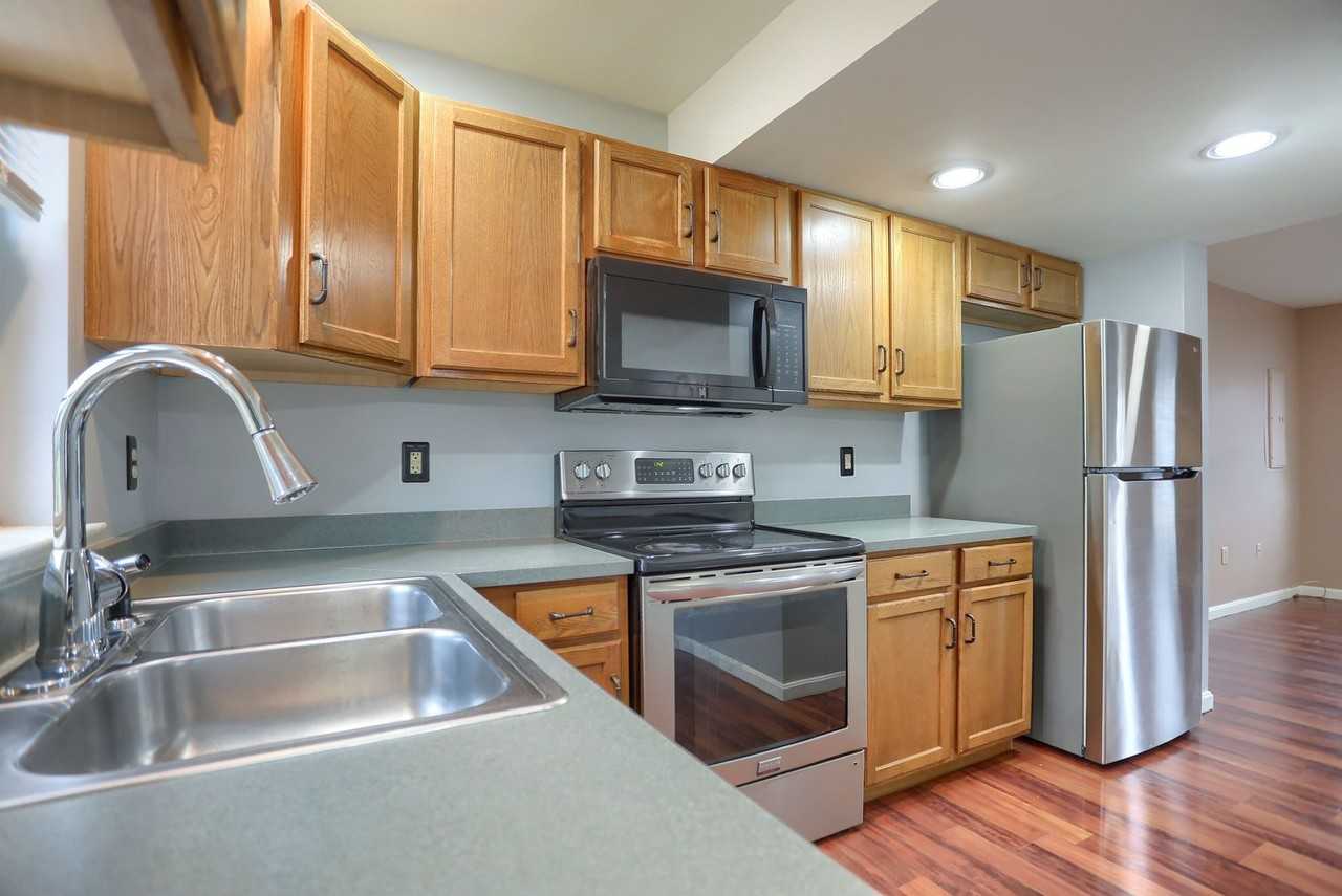 1284 Hunters Ridge Dr - Photo 5 of 27