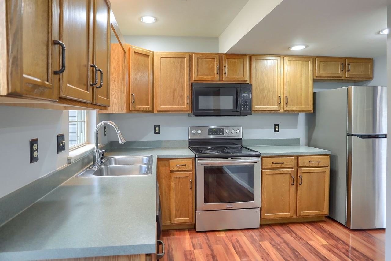 1284 Hunters Ridge Dr - Photo 6 of 27