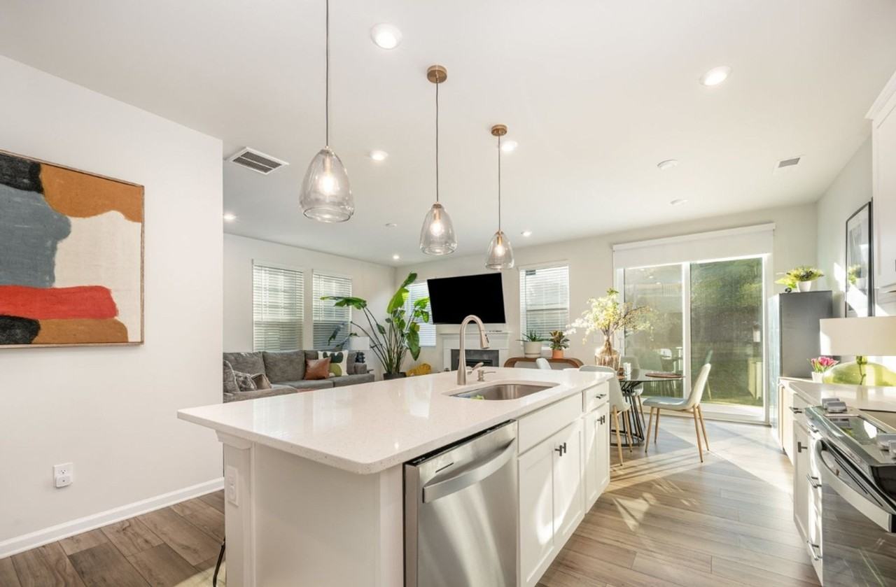 11226 Bartrams Way - Photo 4 of 23