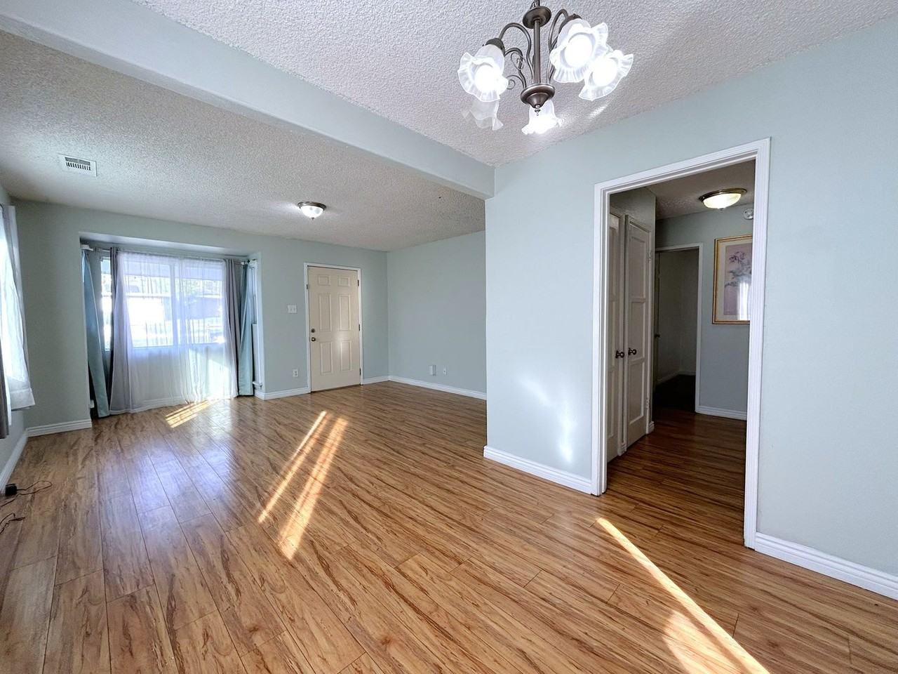 235 E 43rd St - Photo 7 of 24