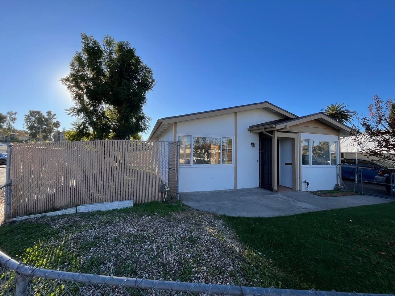 103 Greenview St - Photo 3 of 33