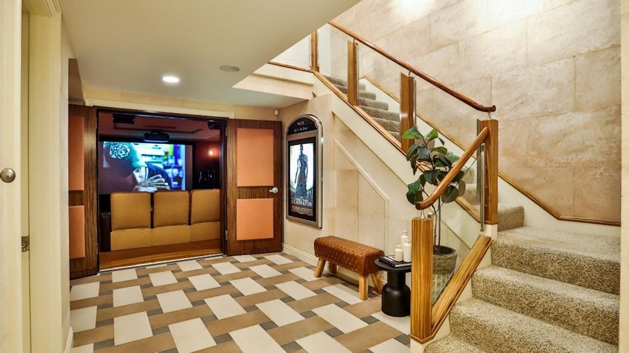 203 Frankfort Ave - Photo 2 of 21