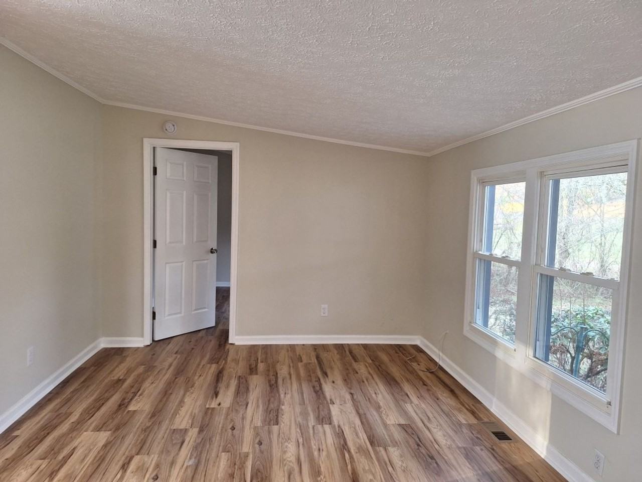 532 Pine Ridge Rd - Photo 6 of 47