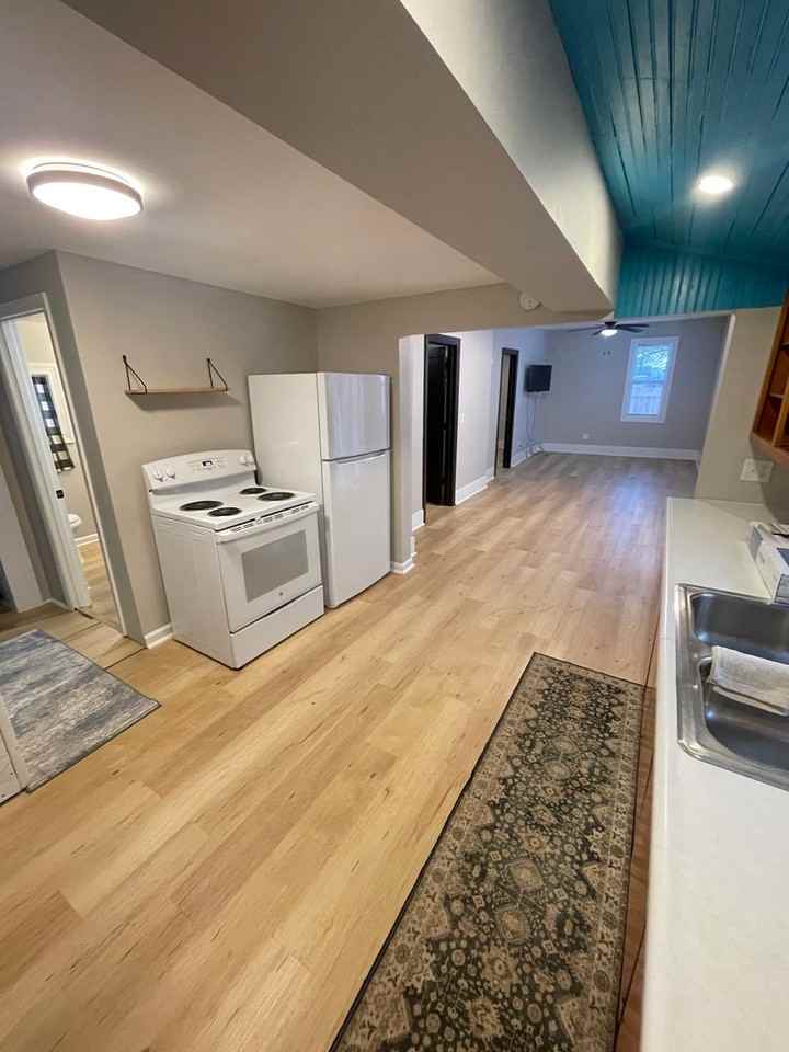 2622 E 2nd St - Photo 2 of 17