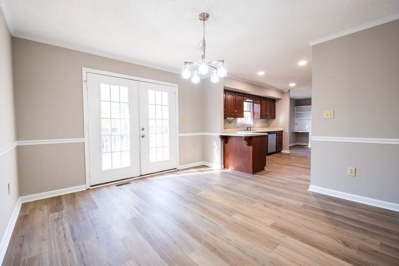 125 Honeytree Dr - Photo 7 of 34