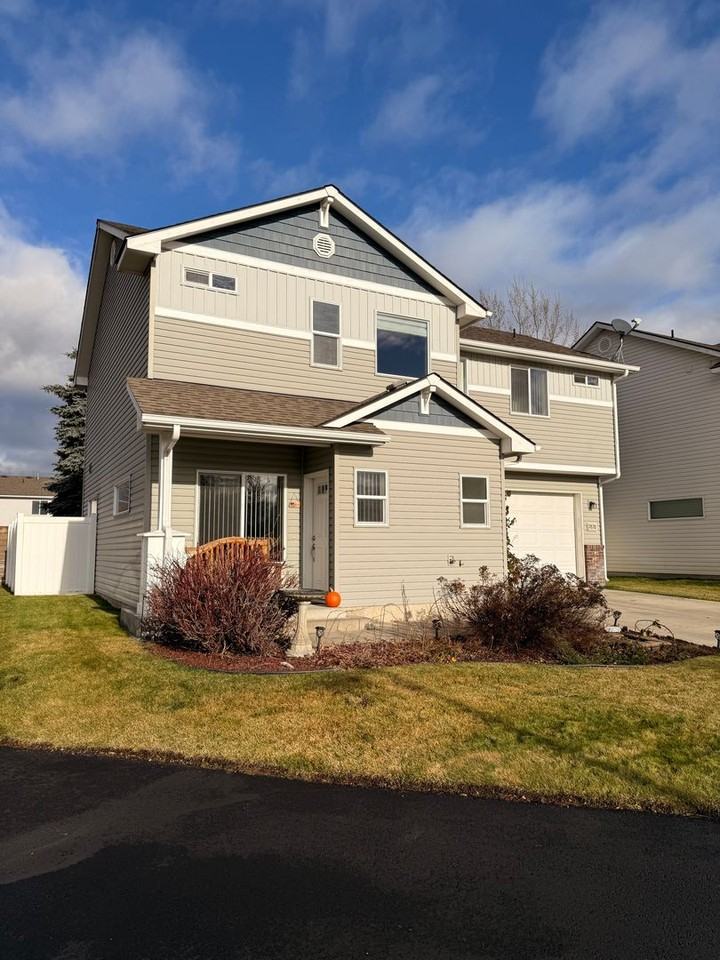 7878 N Leverett Ct - Photo 2 of 2