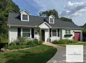 107 S Franklin Rd - Photo 1 of 1