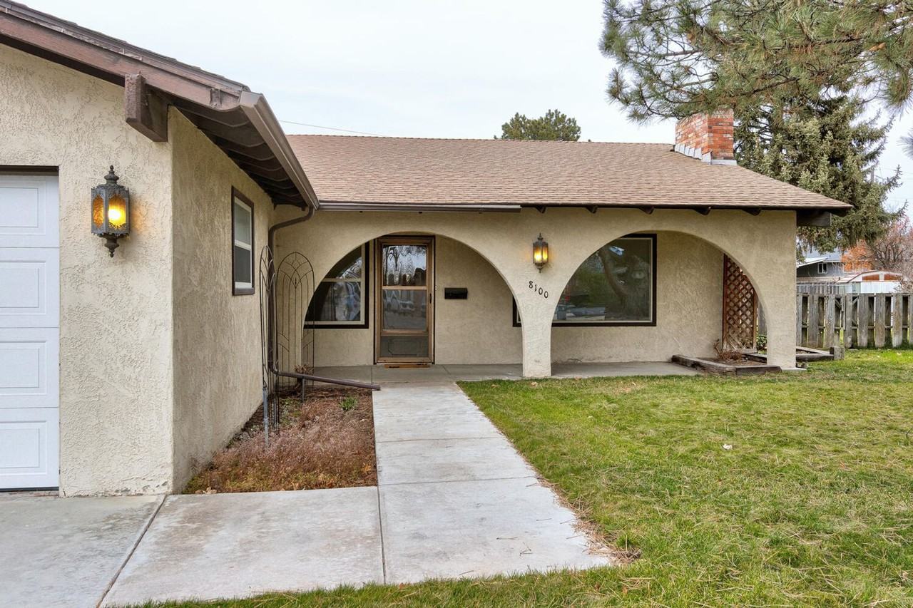 8100 W Mcmullen Cir - Photo 2 of 31