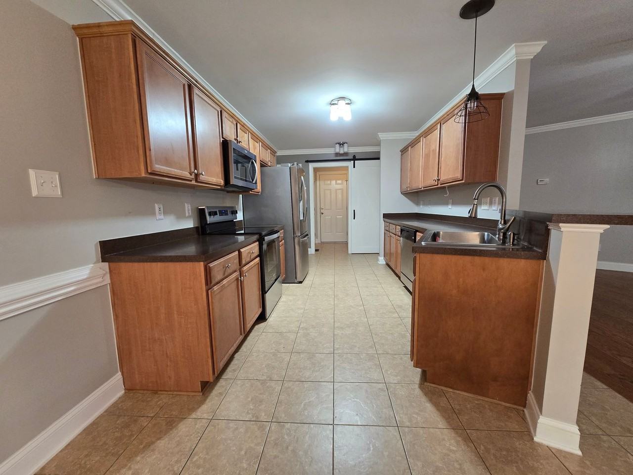 641 Orchard Falls Dr - Photo 7 of 47