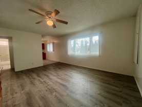 LBC-611-15 - Photo 1 of 1