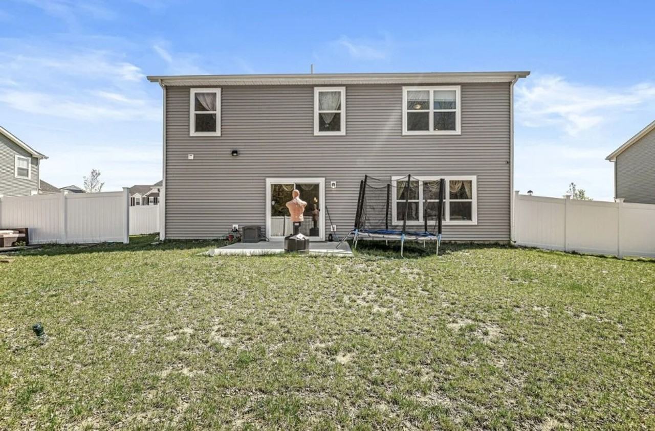 8276 Sonata Pl - Photo 2 of 9