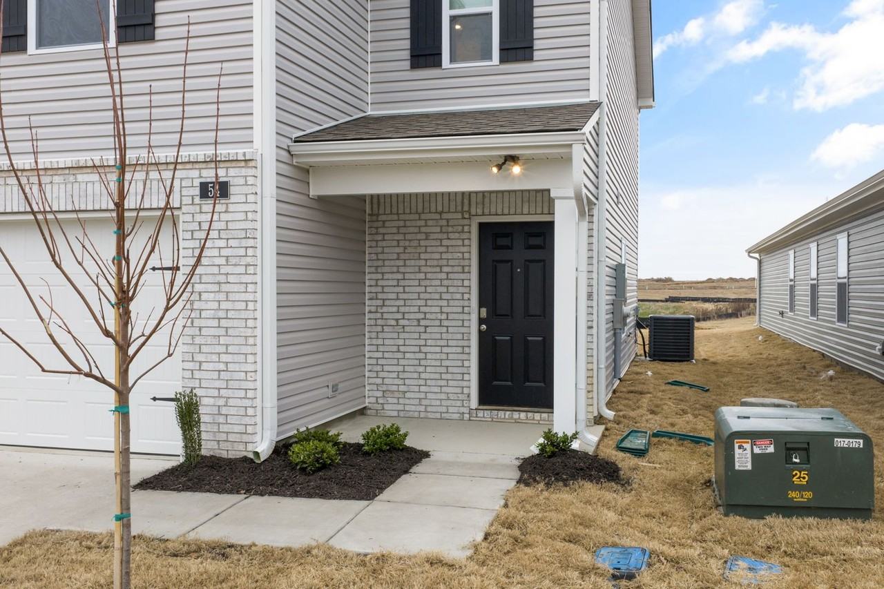 54 54 Jepson Dr - Photo 3 of 38