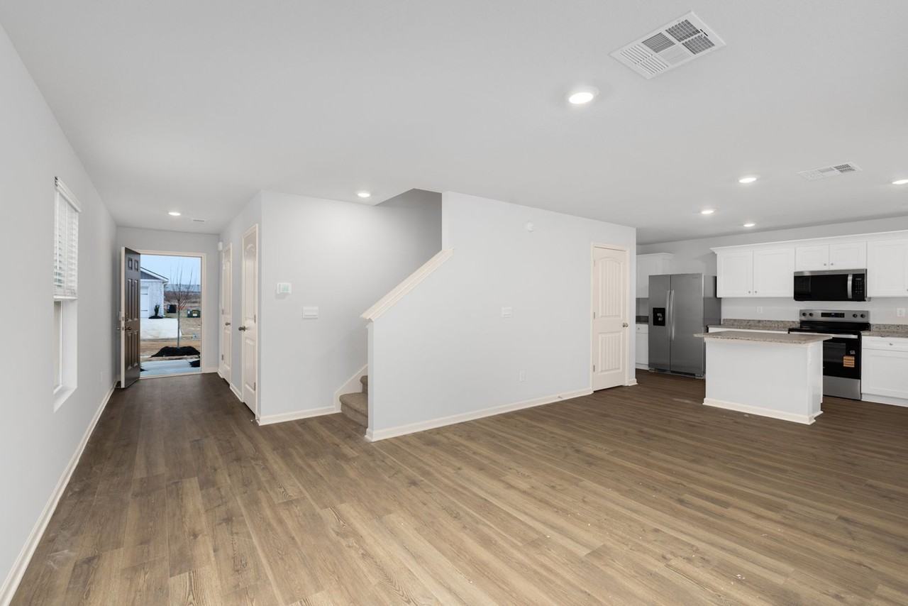 54 54 Jepson Dr - Photo 7 of 38