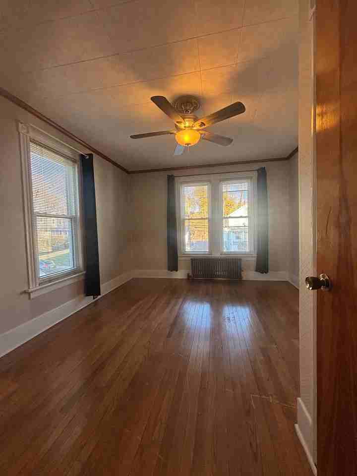 10 Town Hill Ave - Photo 2 of 11