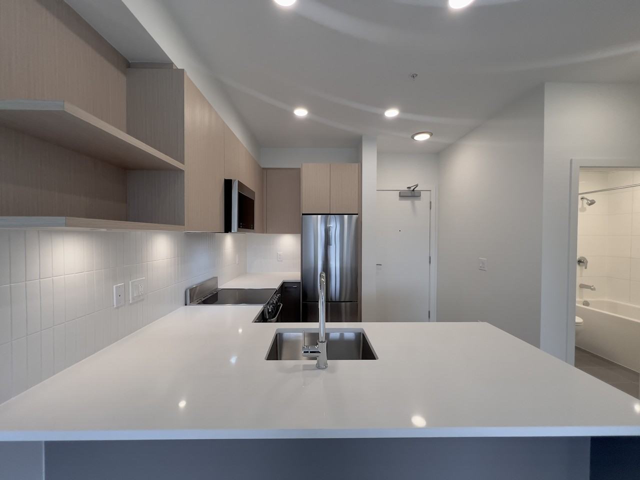 10777 138 Street #602 - Photo 4 of 24