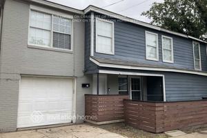 featured image of 403 E Standifer St #B