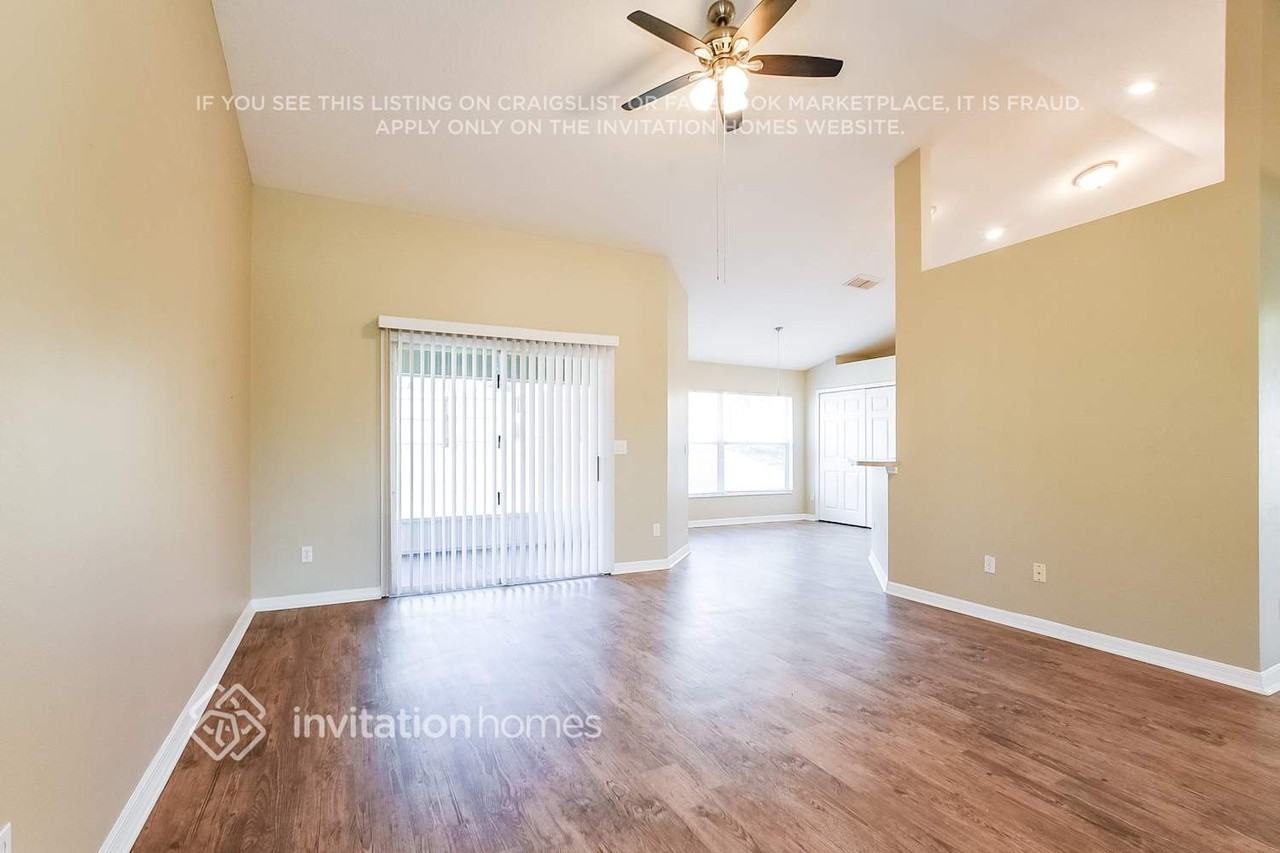 830 Breezy Lake Way - Photo 3 of 17