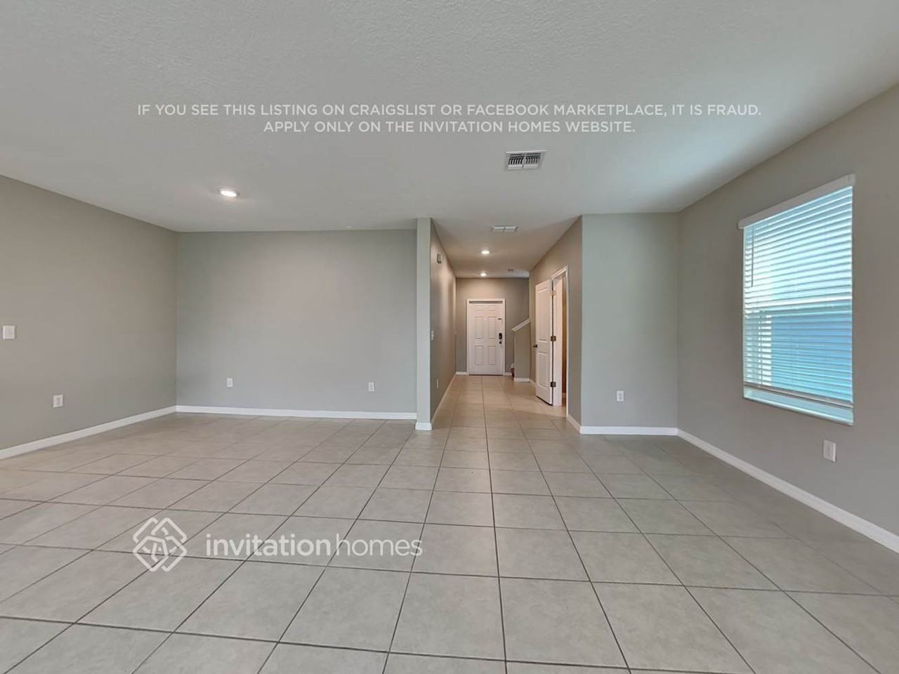 2381 Jungle Dr - Photo 4 of 23