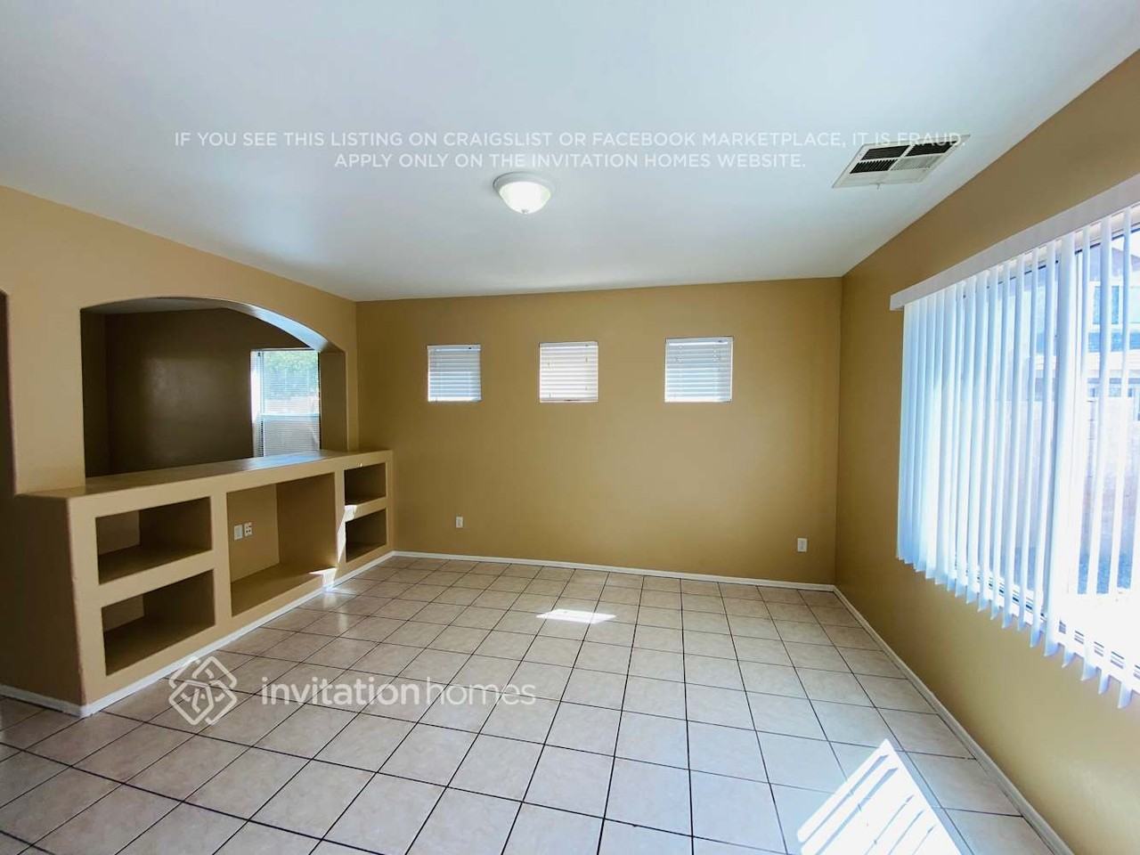 3921 W Pollack St - Photo 6 of 16