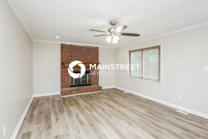 6449 Laural Bnd - Photo 2 of 17