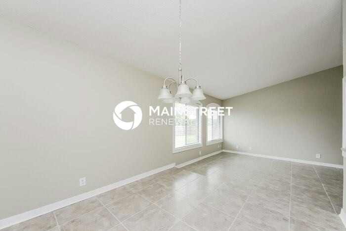 713 E Flag Way - Photo 5 of 16