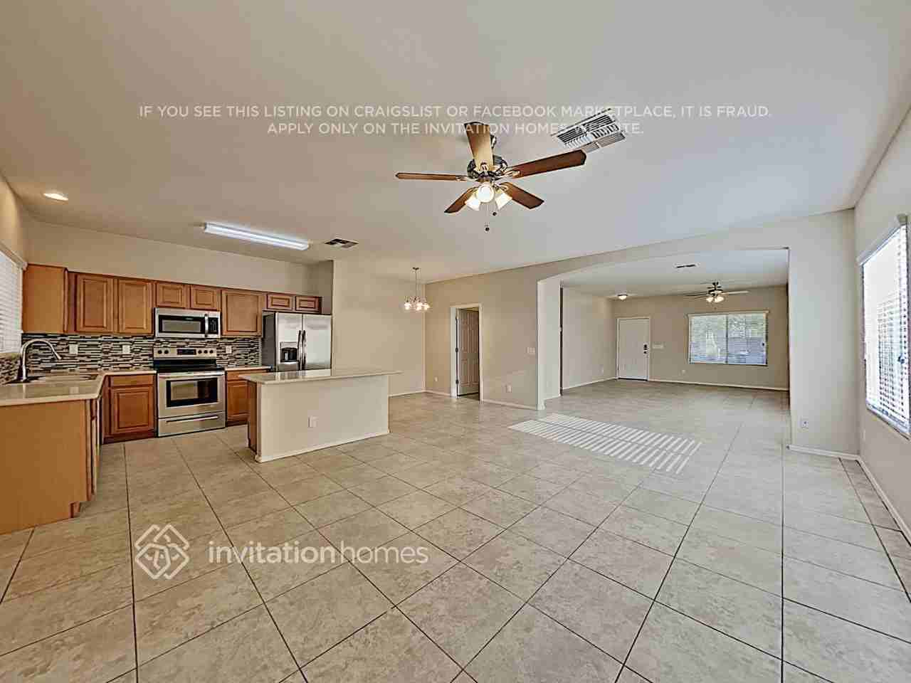 17755 W Maui Ln - Photo 6 of 16