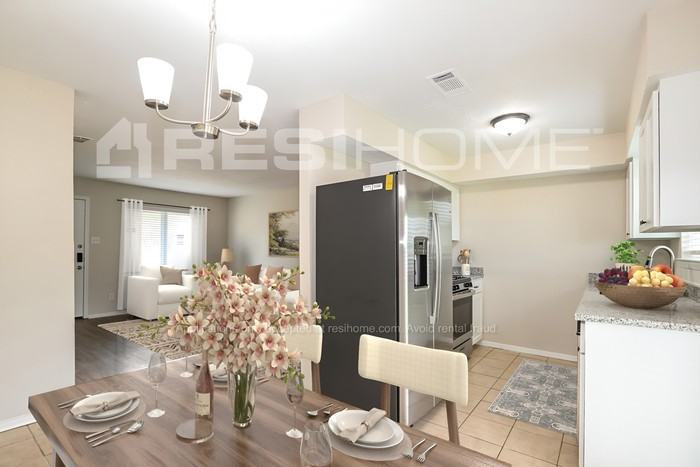 6436 Moonhill Dr - Photo 4 of 19