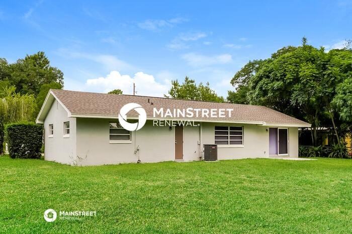 1247 Kingston Ave - Photo 2 of 16