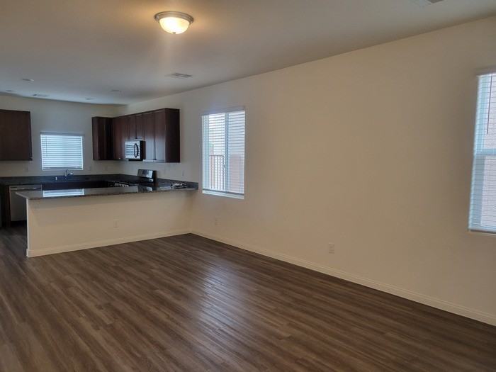 5923 Aramis Ave - Photo 2 of 16