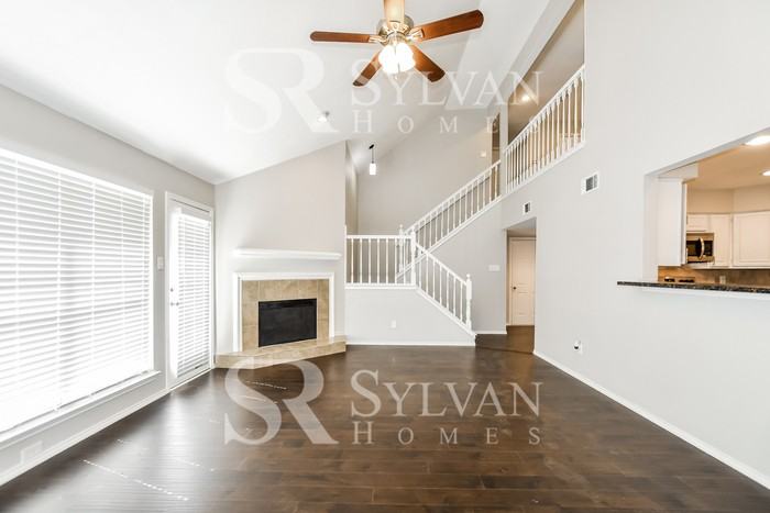 2902 Princewood Dr - Photo 4 of 16