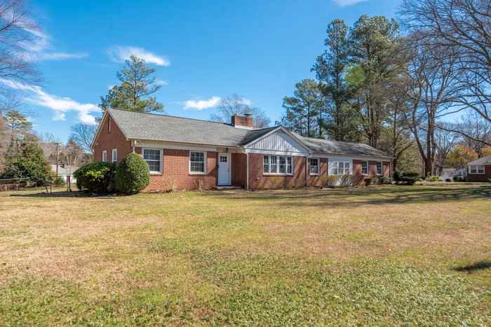 804 Townsend Ave - Photo 2 of 28