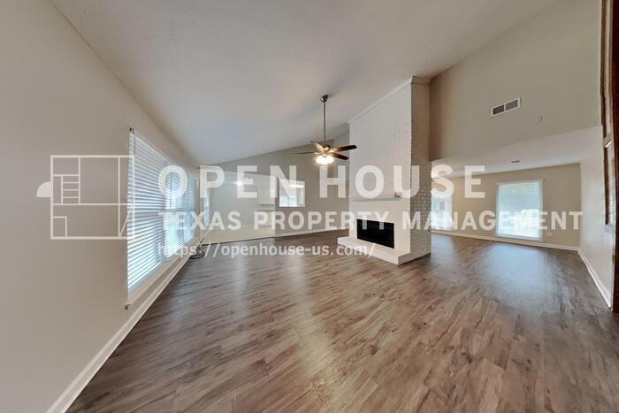 3819 Honey Brook Dr - Photo 6 of 25