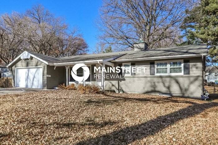 508 E 109th St - Photo 2 of 17