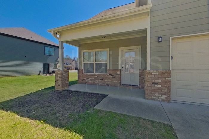 105 Robin St - Photo 2 of 28