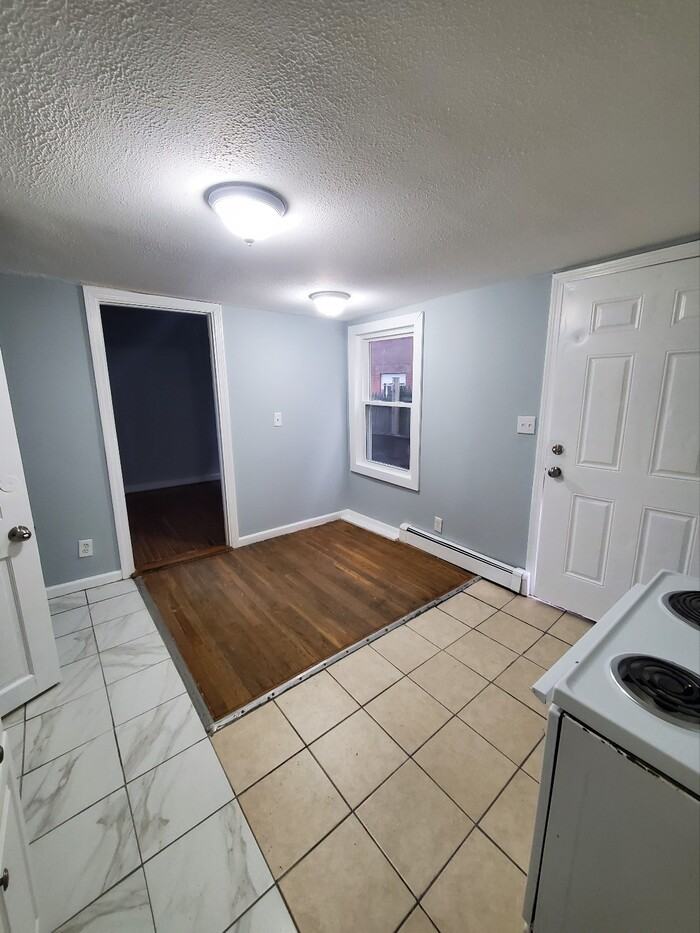 374 Arch St #3 - Photo 3 of 10