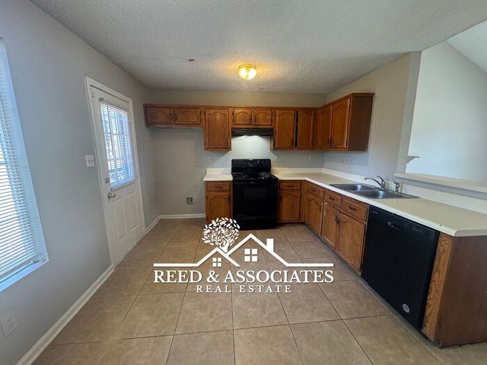 4355 Cleopatra Dr - Photo 3 of 10