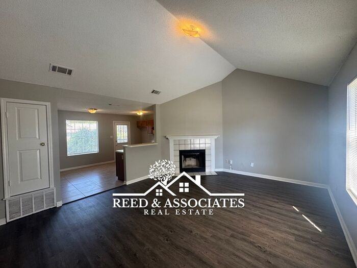 4355 Cleopatra Dr - Photo 4 of 10